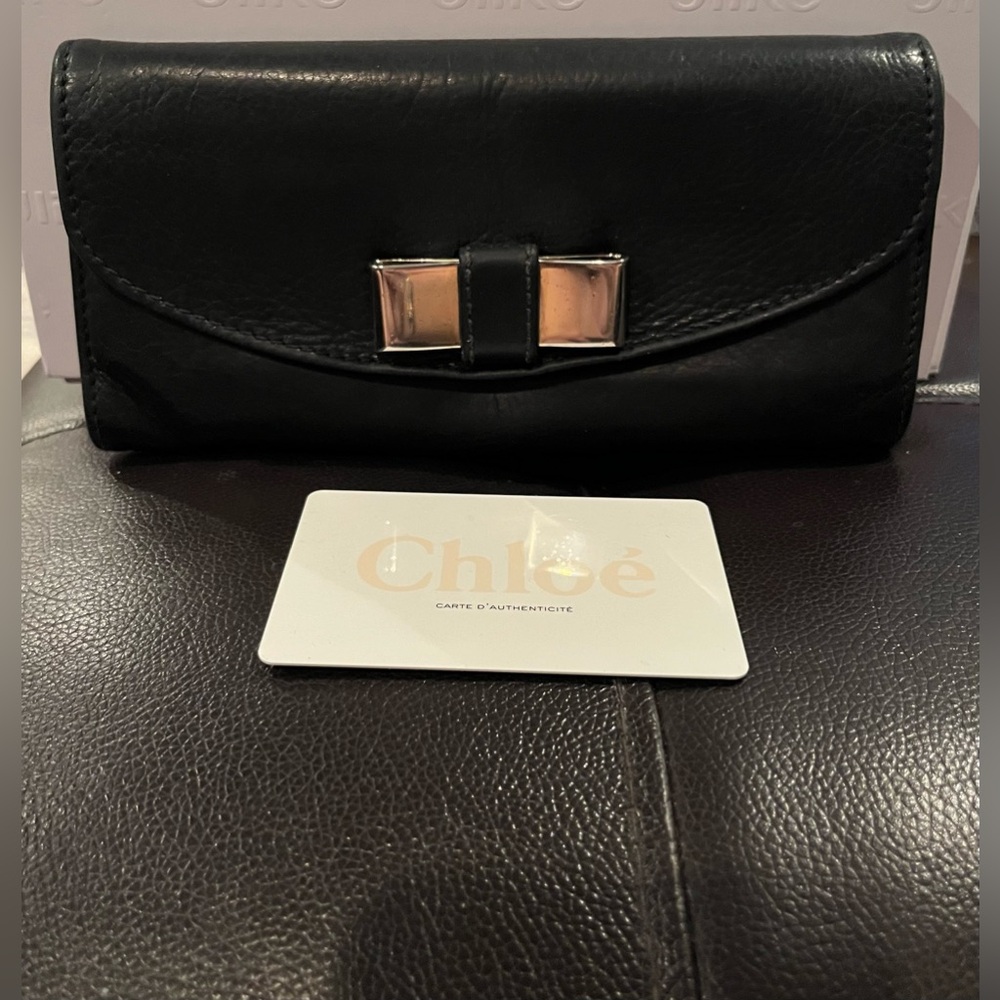 🎀 CHLOE Black Leather Wallet